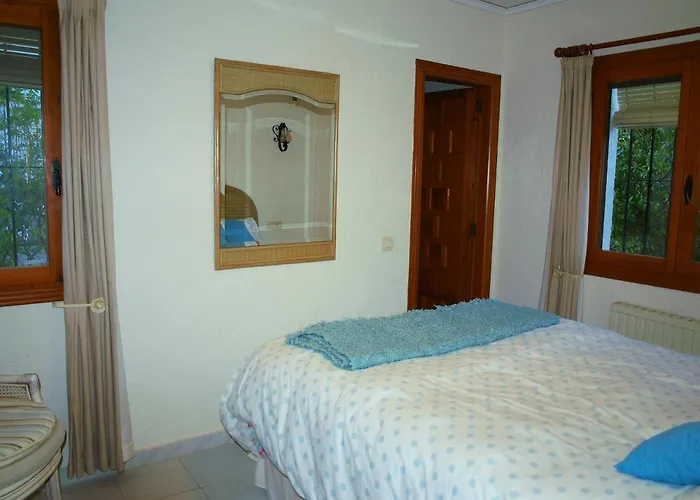 Bellotas Villa *
